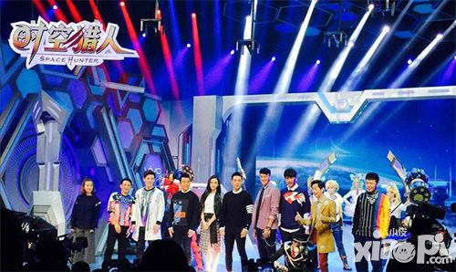 快乐大本营的舞台和超级女声那个舞台是同一个