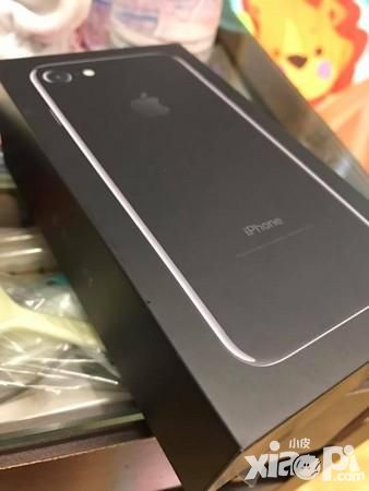 开发商竟送他崭新iPhone 7