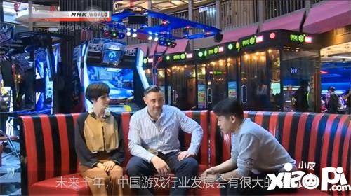 拉结尔制作人外媒采访