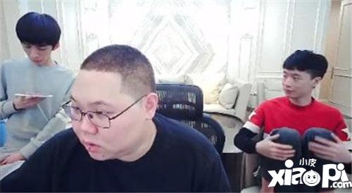 pdd重回斗鱼直播
