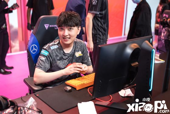 Reddit网友热议TSM不敌LGD:TSM才是应该打入围赛的队伍