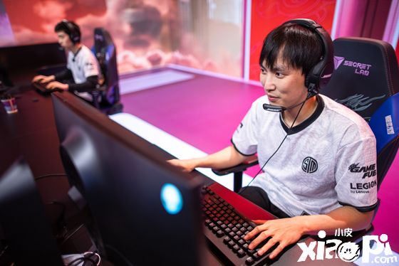 Reddit网友热议TSM不敌LGD:TSM才是应该打入围赛的队伍
