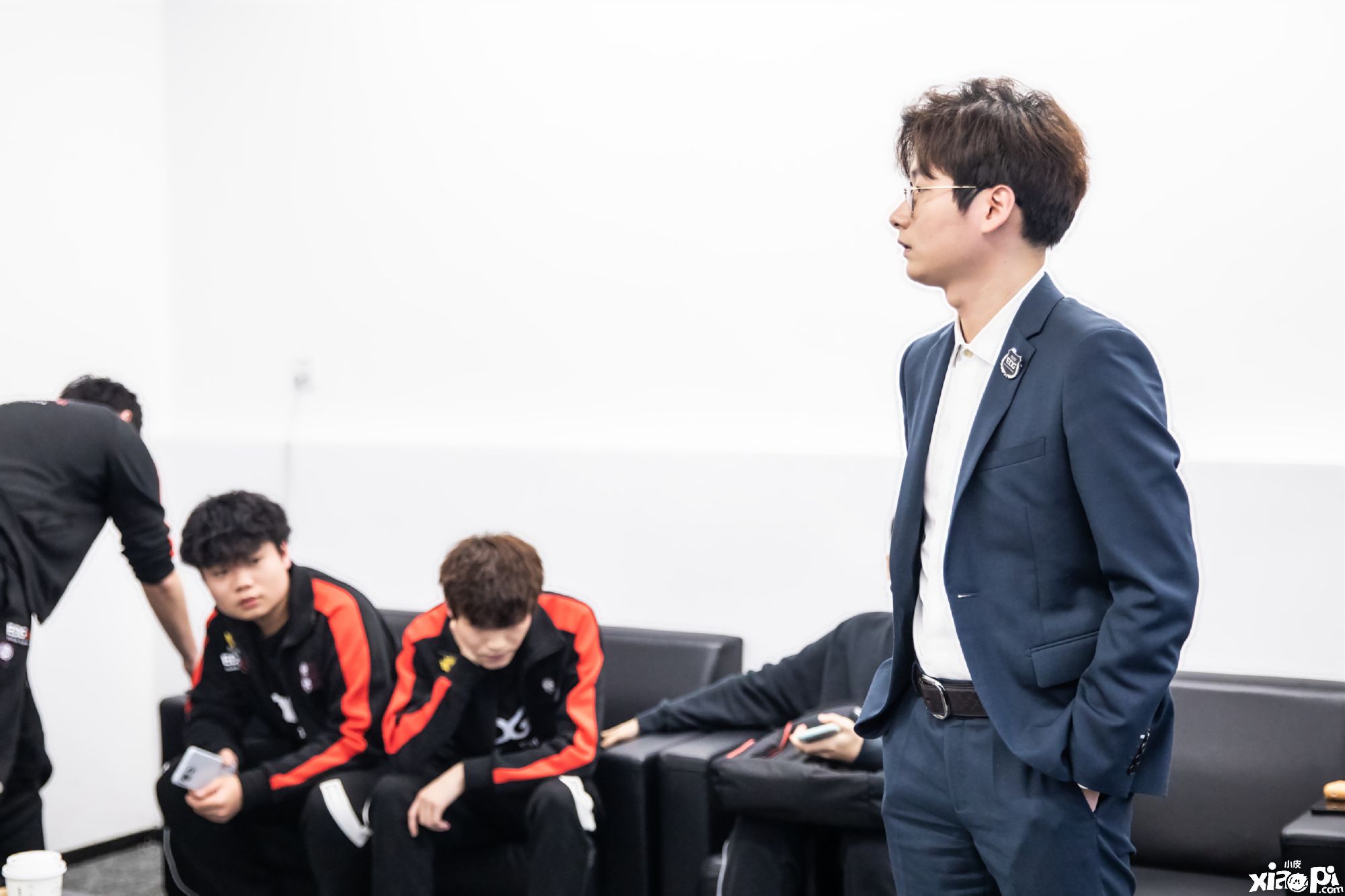EDG.M成为第一支在六个月内只赢两场比赛的淘汰赛战队