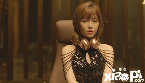 《余烬风暴》今日预下载开启!两位美女TVC曝光