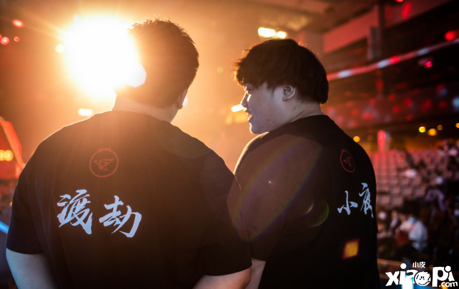 王者荣耀:RW险被二追三暴露打法问题 是否能重新找回状态