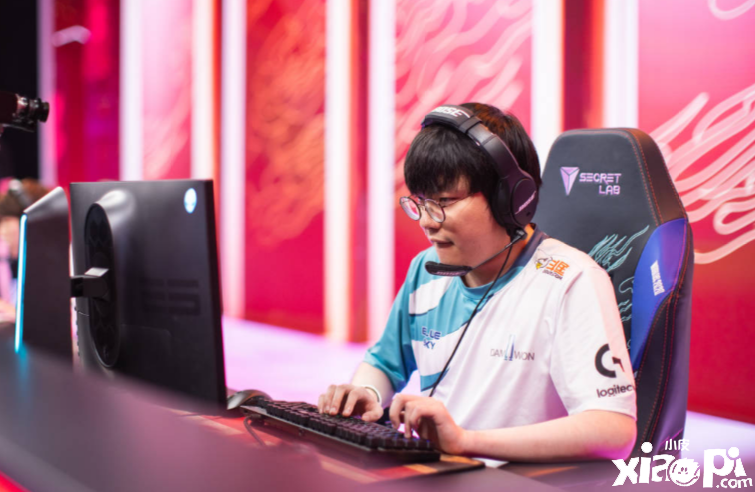 英雄联盟：DWG官宣牛宝与BeryL合同到期成为自由人