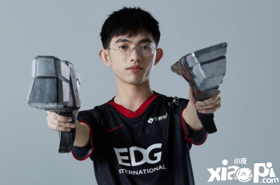 FPX大战EDG：复兴之路漫漫，谁能占得先机