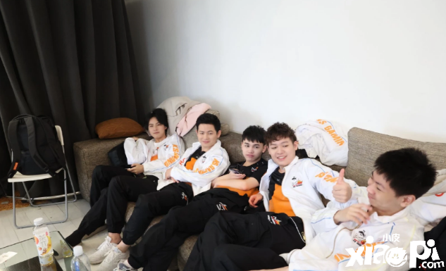 KSG训练赛成绩好过DYG，久哲评价：实力强势，有望进入S组