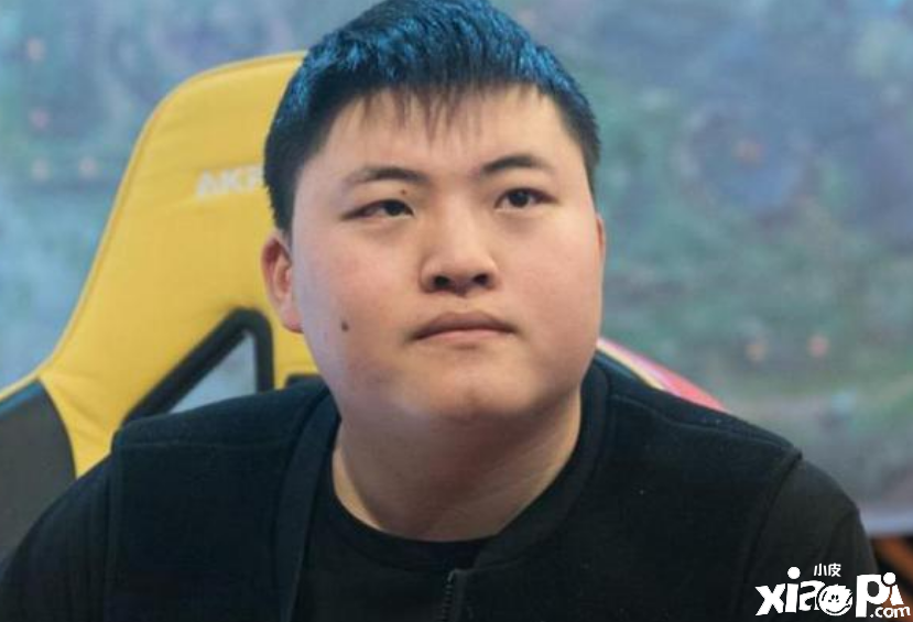 那个男人回来了？ UZI加盟BLG? LPL再次沸腾！