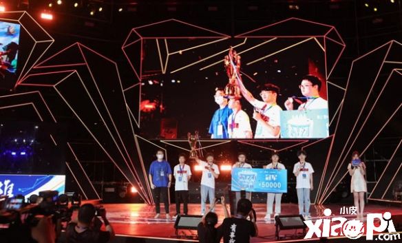 《英魂之刃》七周年带你回顾2021年的趣事！