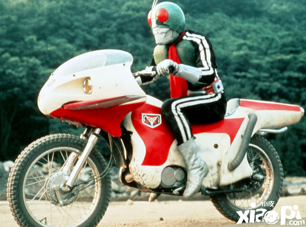 万代模玩部推出《假面骑士》纪念50周年腕表！