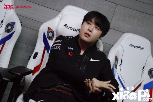 LPL春季赛：JDG晋级季后赛，打野Kanavi变化获网友好评