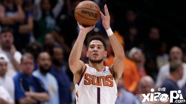 网传《NBA 2K23》封面人物是太阳队德文·布克！
