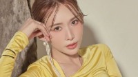 林志玲登杂志封面大秀苗条身材 受采访谈夫妻之道