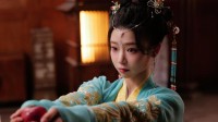 古装版完蛋 《许愿，我要带她们回现代》定档4月25日
