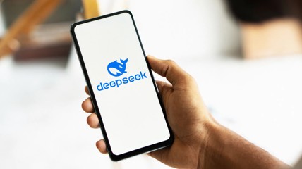 美媒称DeepSeek已无法被封杀引热议：开源是高招