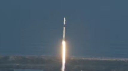 美国飞船成功接驳国际空间站!将接回被困9个月宇航员