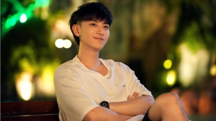 黄子韬做卫生巾登顶热搜：实在看不下去了！