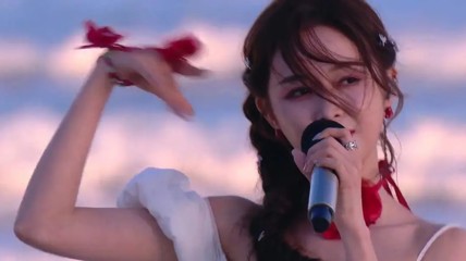 《浪姐6》吴宣仪晕倒被后勤抱下台 全场都在喊黑幕