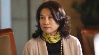70岁董明珠年薪公布1437.2万 分红还能再拿两个亿