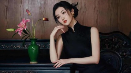 “景甜正是穿旗袍的好年纪”热搜：丰腴恰到好处