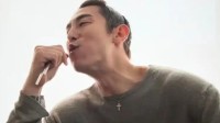 韩国网红“霸总”王辉被爆塌房 本人发声回应