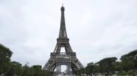 法国埃菲尔铁塔热到变形 每日偏移20厘米