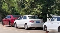 一排车4轱辘被偷光脚停路边 幸免车主:我车便宜没被