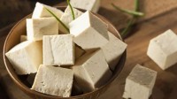 原料告急!韩国人开始担心以后吃不上豆腐