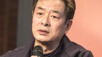 72岁濮存昕支持外孙女演短剧 参与一点点戏份