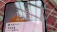 干农活手机丢田里风吹日晒半年：挖出来直接充电复活