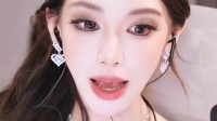 颜值网红迅猛龙说最累的事是保持漂亮 还要维持