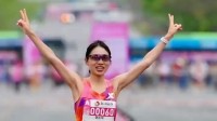 “最快女护士”连续两周马拉松夺冠！辞职后封神
