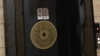 上海某公寓电梯形似棺材 外卖员吐槽：晚上不敢去