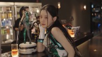 剑星体模穿上战衣引热议！再次证明完美身材是存在的
