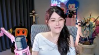 周淑怡直播擦边影游玩到翘嘴：尺度太大说话都结巴