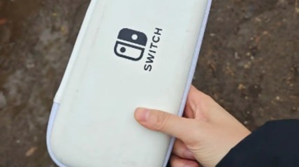 难绷!在乡下掏出switch 小朋友问我：能打三角洲不？