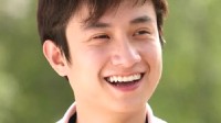 文章小10岁女友曝光 话剧演员已交往三年