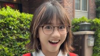 转转“神秘眼镜女”粉丝破百万！评论劝她从转转离职