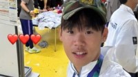 韩国U23队长夺金后大喊不用去军队了！戴退伍帽炫耀
